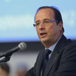 Monti prenda esempio dal presidente Hollande: via ai ricchi per dare alle famiglie