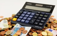 Le banche stanno arbitrariamente chiudendo i conti correnti e aumentando le spese di gestione