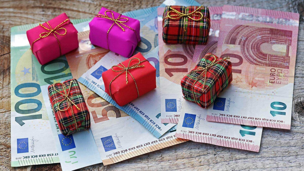 Bonus Natale 2021: chi ne ha diritto e come usufruirne