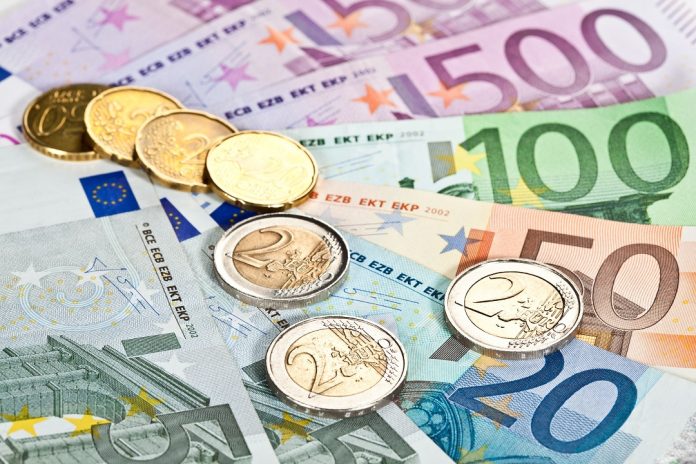 Aumento costo del denaro e taglio consumi, si rischia la crisi sociale